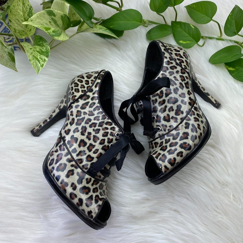 Steve Madden Peep Toe Lace Up Heels Ankle Bootie